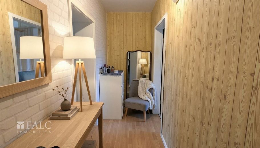 Helles Single‑Apartment mit guter Rendite – Flur - (KI generiert)