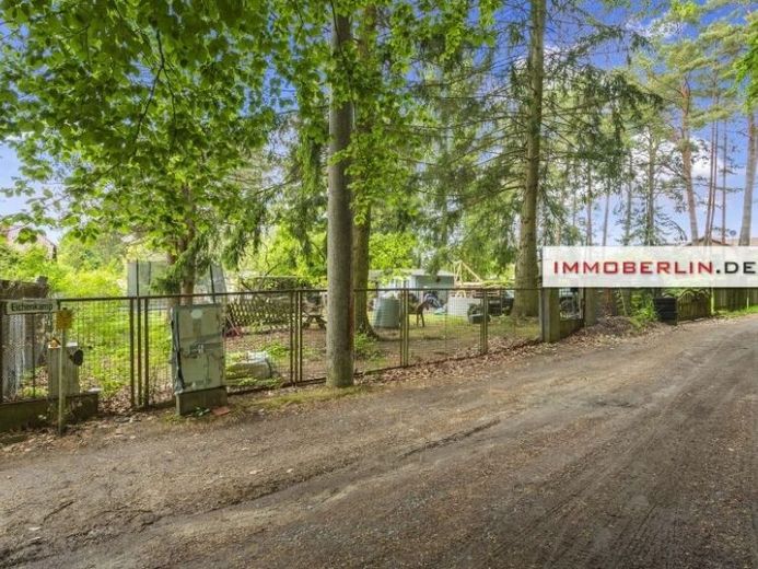 IMMOBERLIN.DE - Herrliches Baugrundstück am Waldrand nahe Wandlitzer See – Foto 1