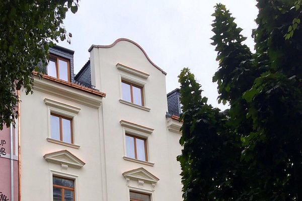 Le charme de l’ancien rencontre la modernité – élégant appartement de 2 pièces avec balcon sur la Berger Straße