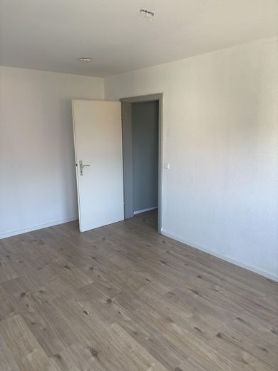 Helle 2-Zimmer-Wohnung mit Balkon und Außenstellplatz in beliebter Lage von Schwäbisch Hall – Foto 4