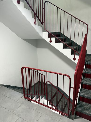 Lohwaldstraße 61 Treppenhaus