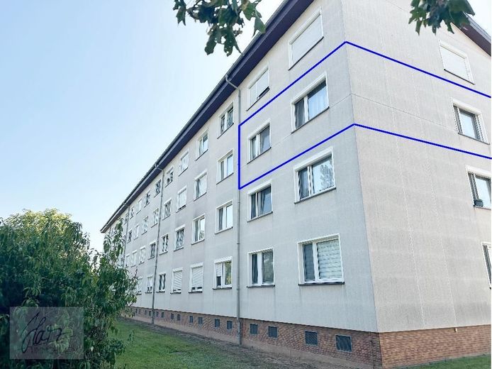 ***AB SOFORT ZU VERKAUFEN --SEHR GEPFLEGTE 3-RAUMWOHNUNG--*** mit Tageslichtbad und Dusche in einer sehr gepflegter Wohneigentumsanlage – Außenansicht