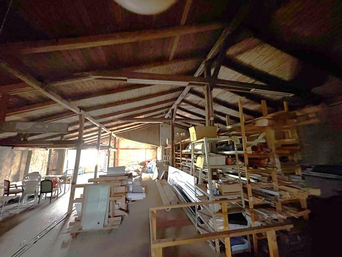 Gewerbeobjekt Wohnobjekt Grundstück Halle Haus Provisionsfrei – Halle 1: Oberboden - Lager