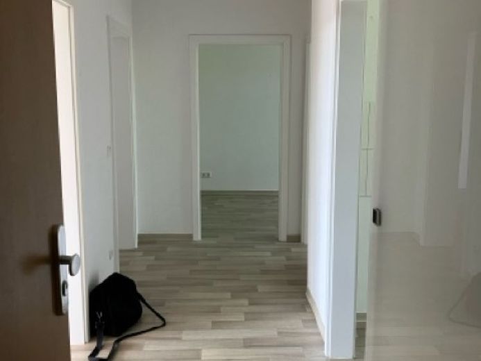 Sonnenplatz inklusive: Charmante 3-Zimmer-Oase mit Balkon – Foto 1