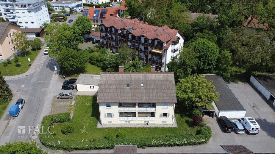 MFH in Weilheim mit 5 Einheiten, guter Vermietbarkeit und Entwicklungsperspektive – Außenansicht