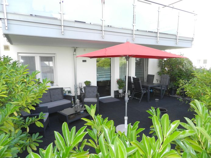 Exklusive, barrierefreie 2,5-Zimmer-Eigentumswohnung mit großer Terrasse – Terrasse