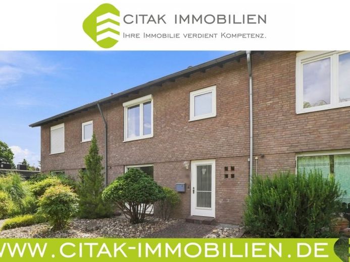 Casa a schiera centrale ben tenuta a Colonia-Widdersdorf con giardino, garage e vista libera – Foto 1