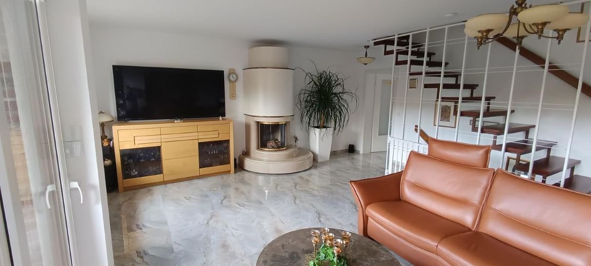 Wentorf - ZONDER COURTAGE - Beste ligging, royaal eindeschakelde woning met vrijstaande garage en grote tuin. – Foto 9