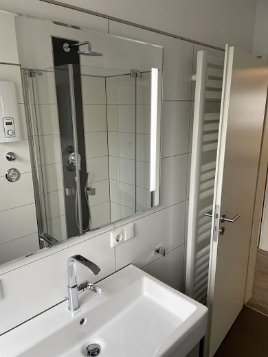 Badezimmer 2