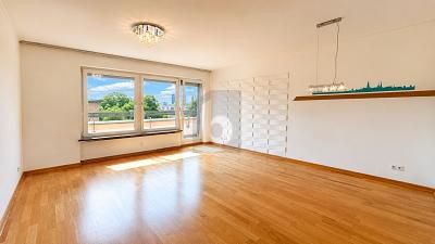 SE SENTIR BIEN AVEC BALCON & PARKING EN SOUS-SOL