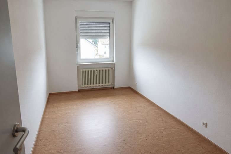 Provisionsfrei von privat: Modernisiertes Reihenhaus mit Garage in Hagen-Ems – Kinderzimmer 2