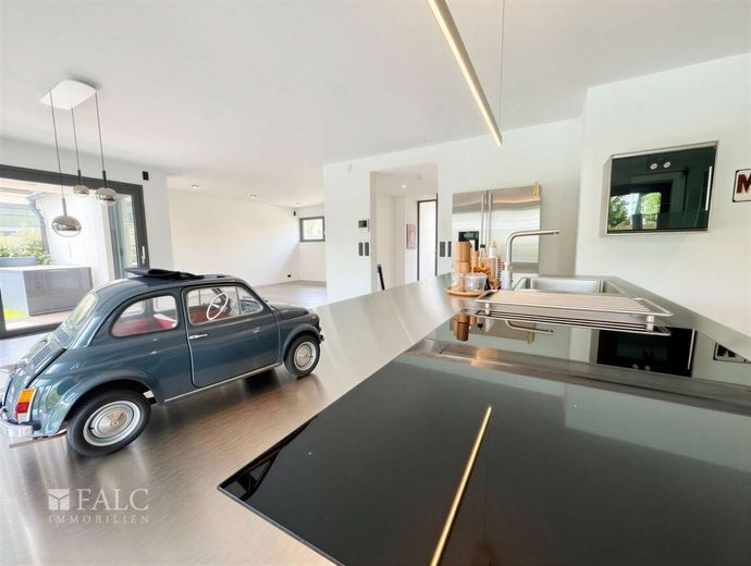 Luxus trifft Privatsphäre - Exklusive Villa mit Pool in begehrtester Lage von Worms – Küche