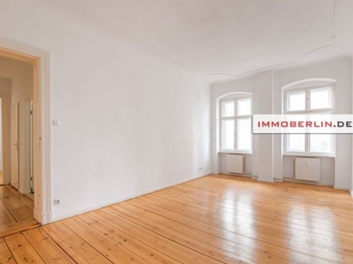 IMMOBERLIN.DE - Sehr angenehme Stuck-Altbauwohnung in ruhiger Lage – Foto 1