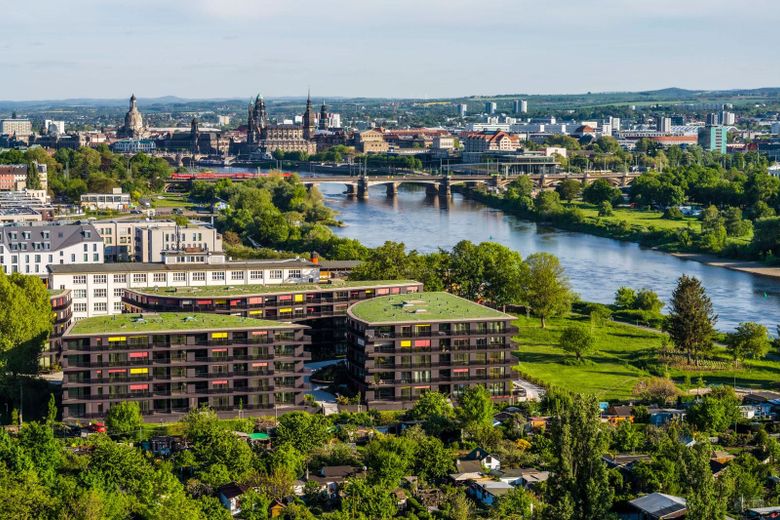 Erstbezug: Exklusive, sonnige 2-Zimmer-Wohnung mit Balkon mit Elbblick in Bestlage im Marina Garden! – Luftaufnahme von Marina Garden