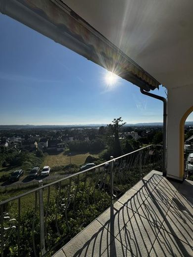 Modernes und stilvolles Wohnen in Bendorf: Helle 2,5-Zimmer-Erdgeschosswohnung – Balkon mit West-Aussicht
