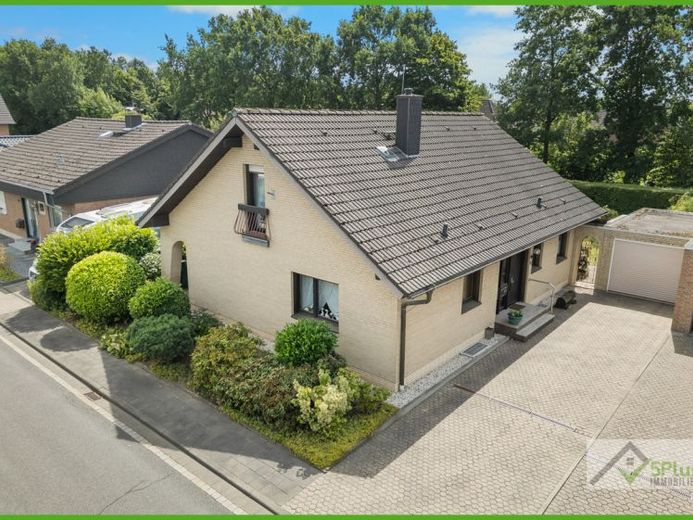 +5PLUS+ HAMBACH - IDYLLE: BESTÄNDIGES EINFAMILIENHAUS FÜR RUHE, RAUM UND GEMEINSAMEN ALLTAG + – Foto 1