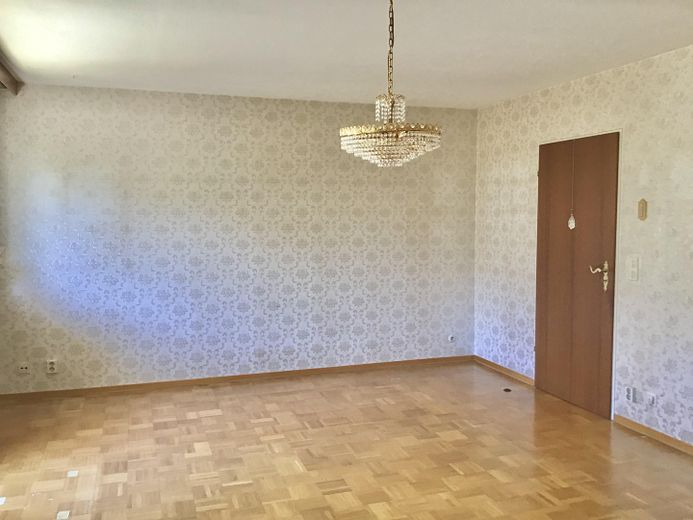 Affascinante casa a schiera in posizione tranquilla con garage – EG Wohn-/Esszimmer mt Terrasse