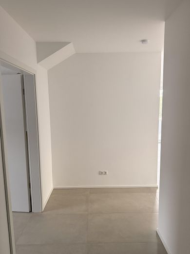 Moderne 73m², 2 ZKB Wohnung mit Balkon + neuer Küche – Foto 11