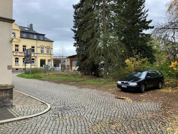 Großzügige Gewerbeeinheit in frequentierter Lage mit Garten! Garage bzw. Stellplatz mgl. – PHOTO-2023-11-14-12-48-30