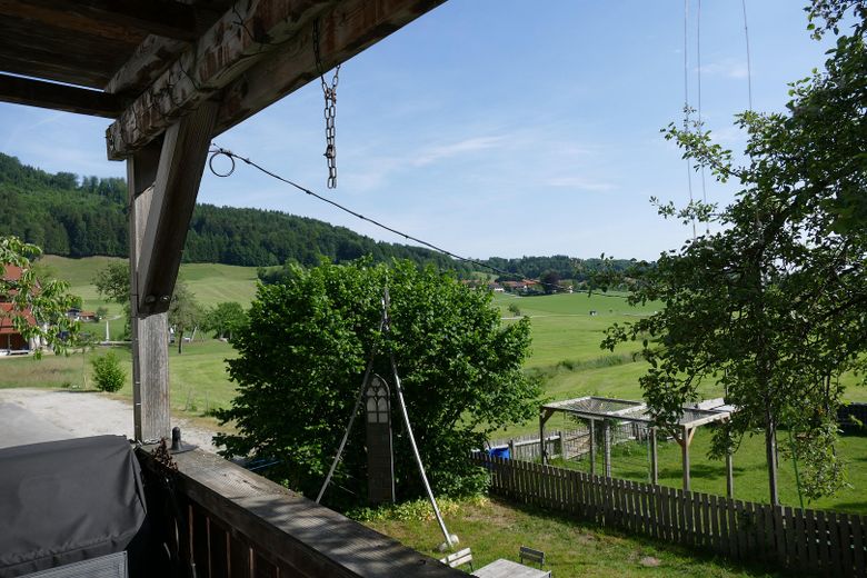 Provisionsfrei: Eigentumswohnung am Samerberg – Wohnen inmitten der Natur – Ausblick vom Balkon