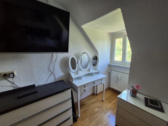 Hermoso apartamento de 4 habitaciones, céntrico y con parte de jardín – Foto 8