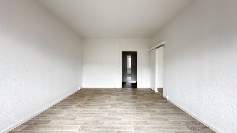 Helle 3-Zimmer-Wohnung am Waldrand – Wohnzimmer