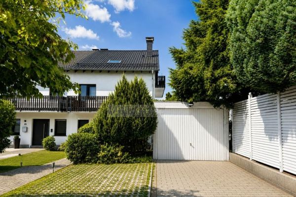 Ampia porzione di bifamiliare in posizione ambita sul Sommerberg