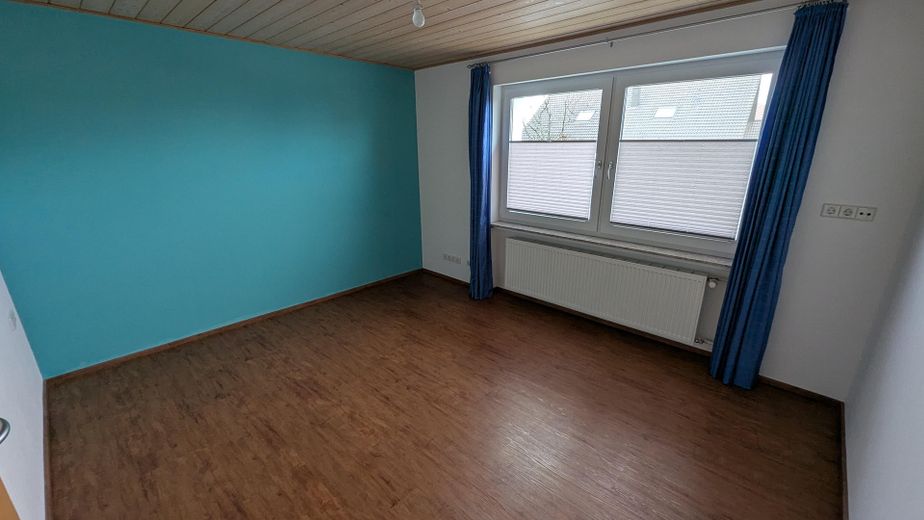2 Fam.-Haus mit ELW, keine Makler Anfragen !!! – Kind EG
