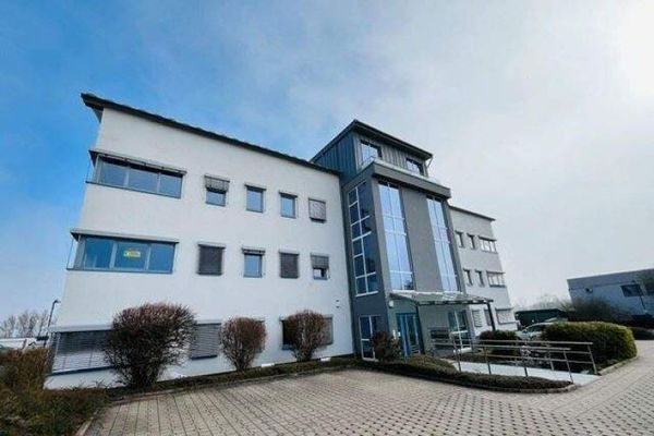 EUPORA® Immobilien: Nowoczesna powierzchnia handlowo-biurowa w Kirchheimbolanden.