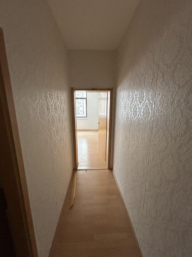 Charmante 5 Zimmer Altbauwohnung im Hochparterre mit Gartenzugang – Ihr Projekt mit Potenzial – Foto 1