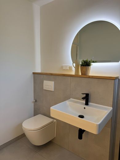 Appartement lumineux de 3 pièces – entièrement rénové & avec balcon – Badezimmer