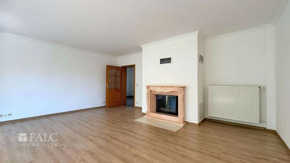***Ihr neues Zuhause - Einfamilienhaus mit Kamin, Sauna &amp; schönen Gartenbereich*** – Wohnzimmer
