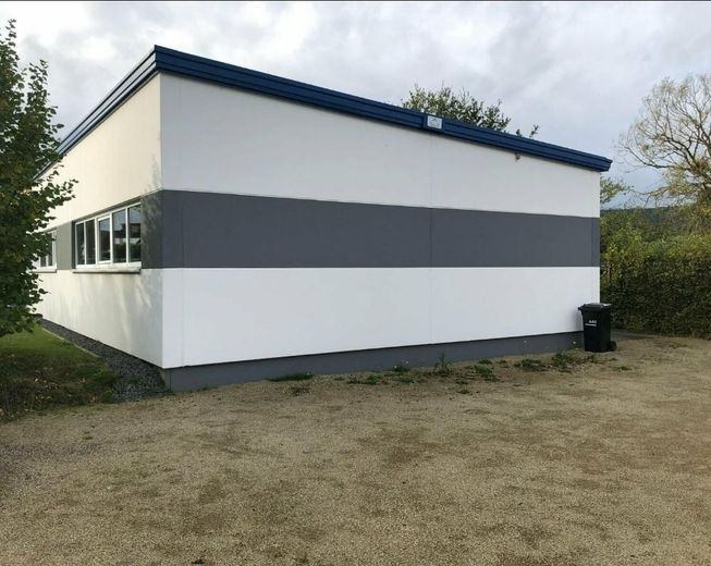 Rückansicht Gebäude