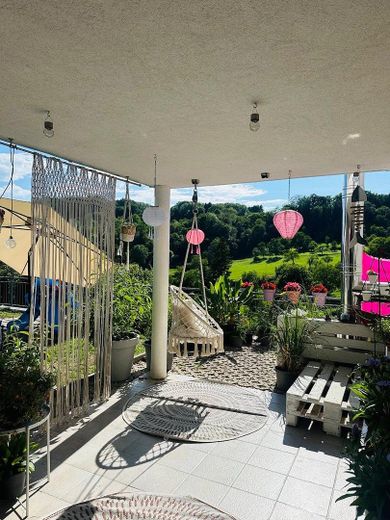 Traumhafte 4-Zimmer-Eigentumswohnung mit XXL-Südterrasse, Kamin und unverbaubarem Panoramablick – Foto 5
