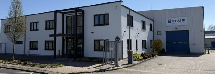 Gewerbeimobilie mit Büro- und Hallenflächen kurzfristig verfügbar