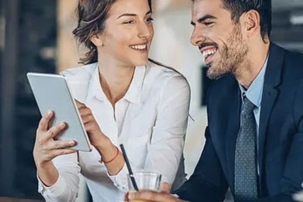ЧУДОВЕ МІСЦЕ ДЛЯ ПРОЖИВАННЯ БІЛЯ ОЗЕРА