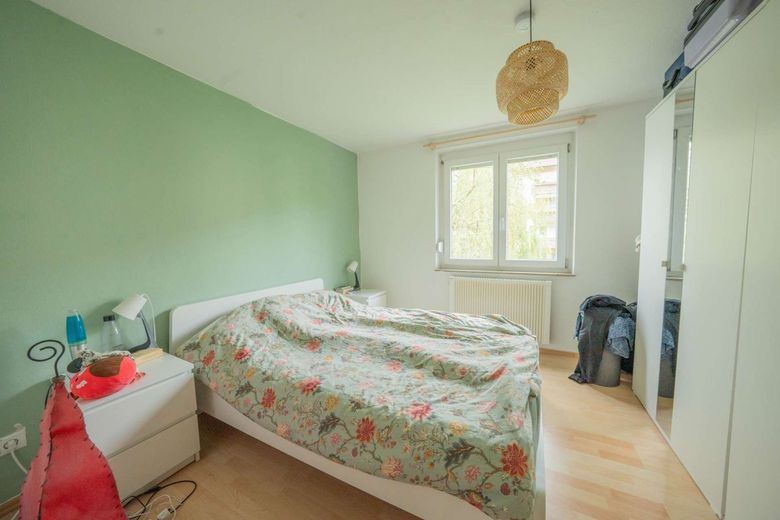 Schöne 3-Zi-Whg. mit Balkon und Stellplatz, zentral in Ludwigsburg – Schlafzimmer