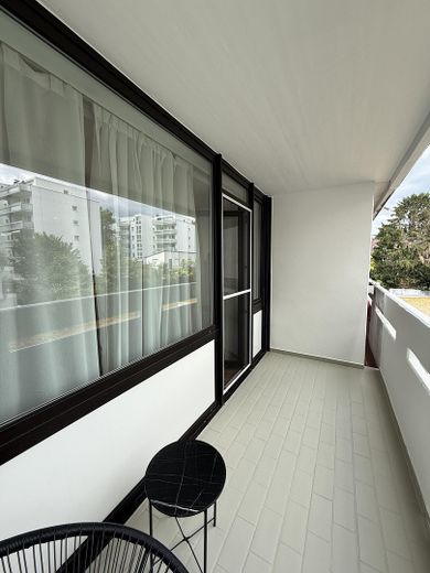 Stilvoll sanierte & modern möblierte 1-Zi Wohnung in Toplage – Balkon