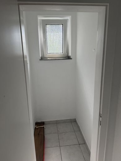 Krefeld-Cracau’da yenilenmiş 2 odalı daire – Abstellkammer