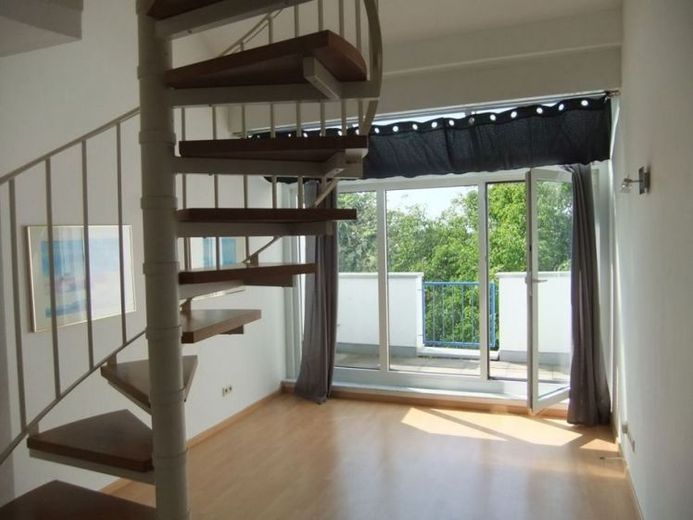 INVERSIÓN DE CAPITAL - PARAÍSO RESIDENCIAL - con balcón y plaza de aparcamiento, tiendas y autobús a la vuelta de la esquina ... – Foto 1