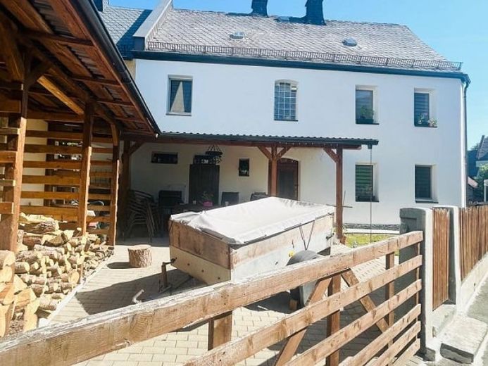 ***Gepflegtes Familienhaus mit Potenzial zum Mehrgenerationenwohnen*** – Foto 1