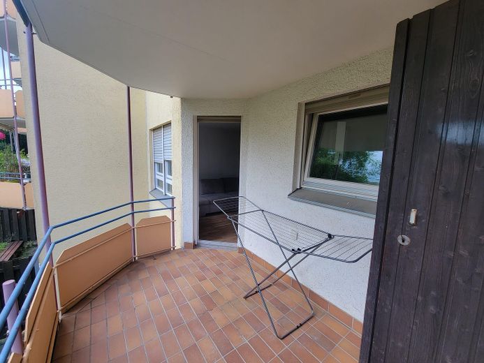Möblierte 73m² Wohnung mit Balkon und Tiefgarage in ruhiger, zentraler Lage für Familien & Pendler – Foto 4