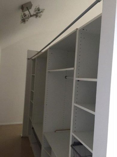 Begehbarer Kleiderschrank