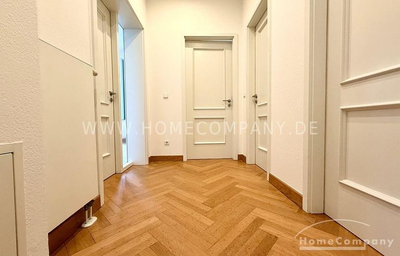 28024 HomeCompany Dresden Möbliert/Furnished 2-Zimmer Apartment  im Herzen der Radeberger Vorstadt mit 2 Balkonen max. 2 Personen – c0d3f242fbb868315f38ee9c0c08bc6104146796.jpg