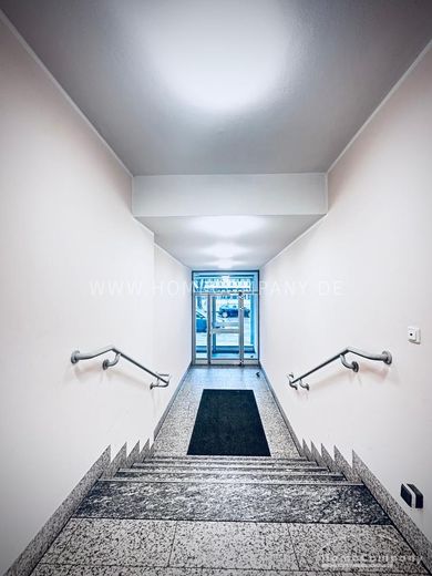 Sehr helles, gemütlich möbliertes 1-Zimmer-Apartment in der Theresienstraße – 35e8b6cbeb78554b8970e89d3859ca2b48a73c9f.jpg