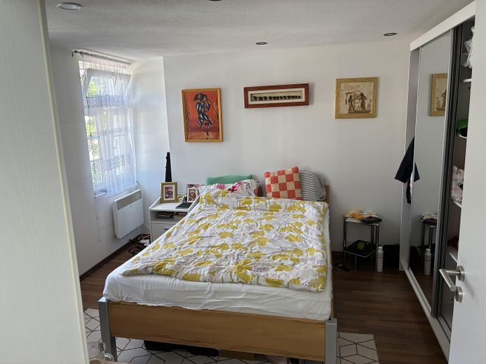 Charmante 4-Zimmer-Eigentumswohnung mit Balkon und moderner Ausstattung – Foto 4