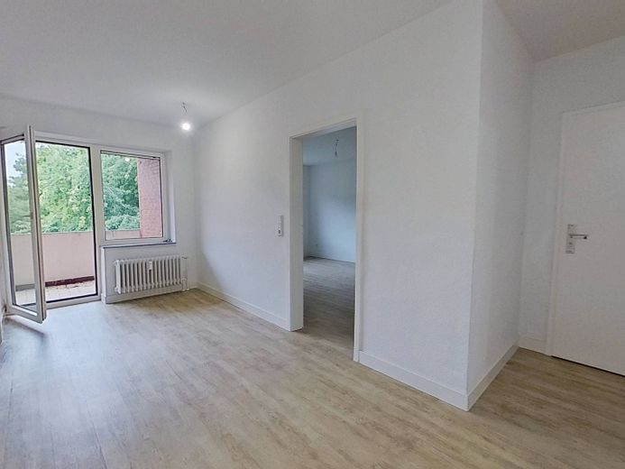 Apartamento de 3 habitaciones con distribución inteligente, cocina equipada, BALCÓN y bañera – Ansicht I: Flur