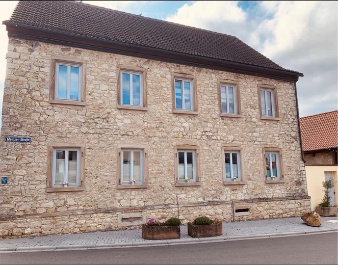 Historisches Wohnhaus, kernsaniert – Foto 2