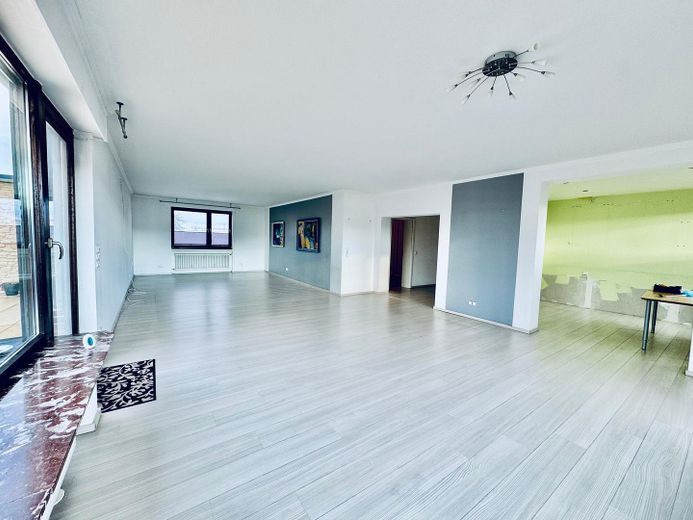 **Nouveau** Surface de bureaux moderne avec grande terrasse dans la zone industrielle de Koblenz-Wallersheim – Foto 7