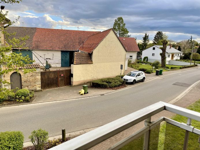 Balkon Blick Richtung Ort